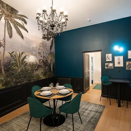 Le Baroque - Grand T2 Confort, Lit Queen Size *